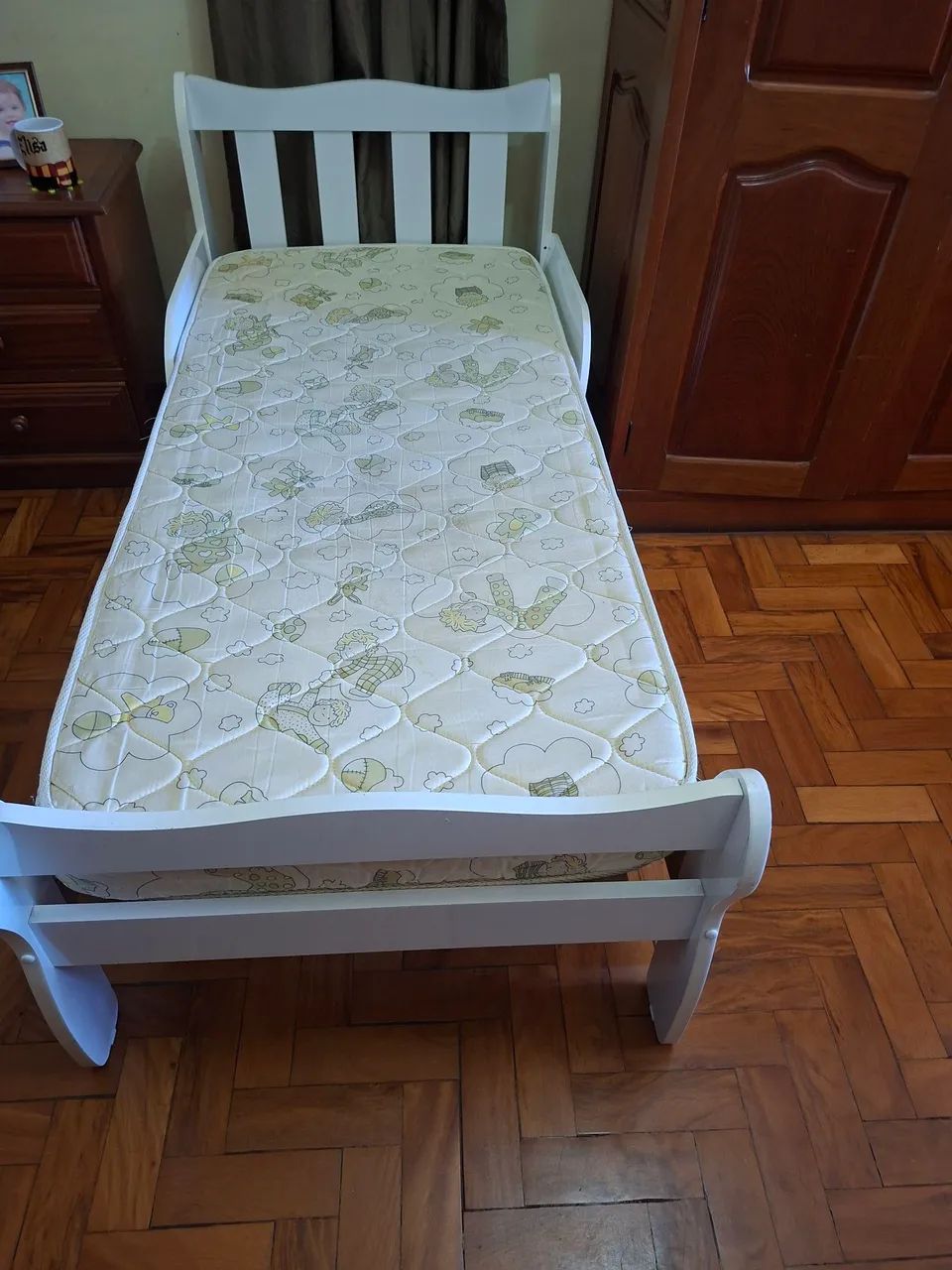 Mini cama infantil branca