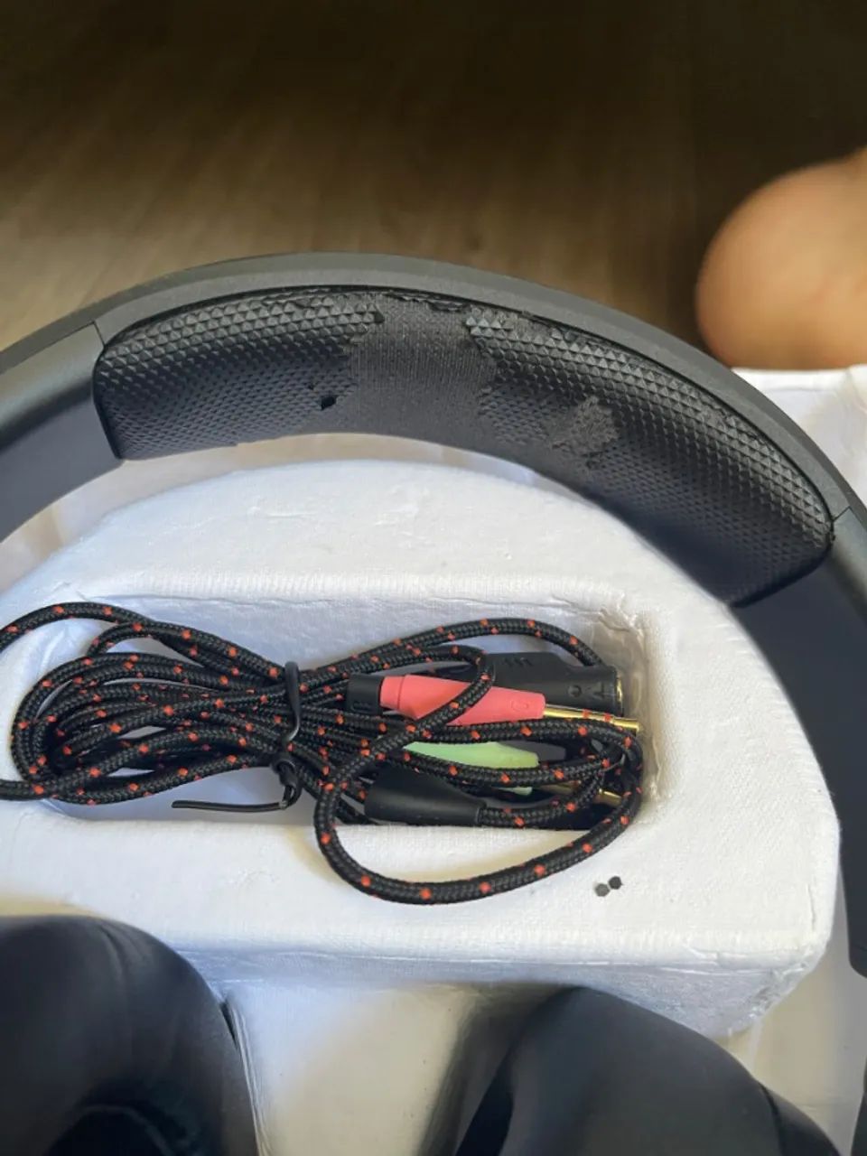 Headset JBL Quantum 200 com fio e caixa original - Foto 3