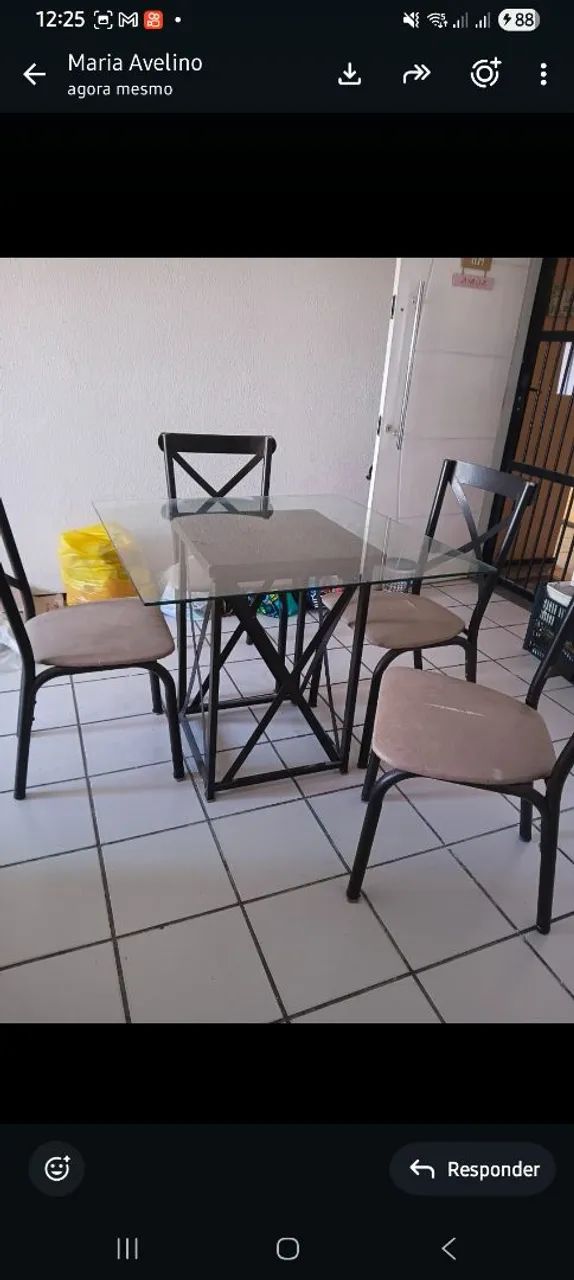 Mesa sala ja tarde 4 cadeiras. - Foto 2