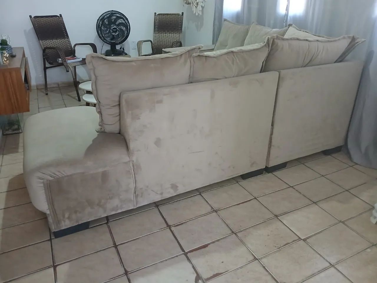 Sofá novo,em bom estado de conservação.  - Foto 5