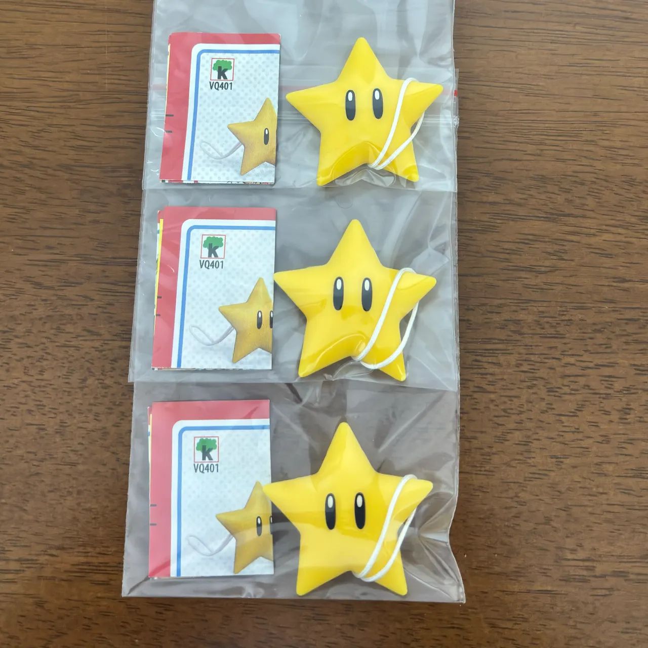 Kit com 3 Super Estrela Kinder Joy Super Mário 