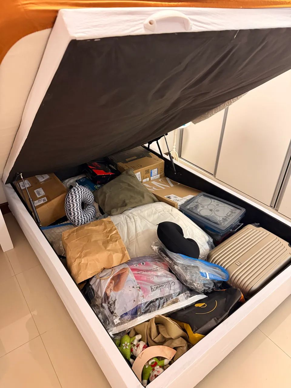 Cama de Casal (colchão + box baú)  - Foto 4