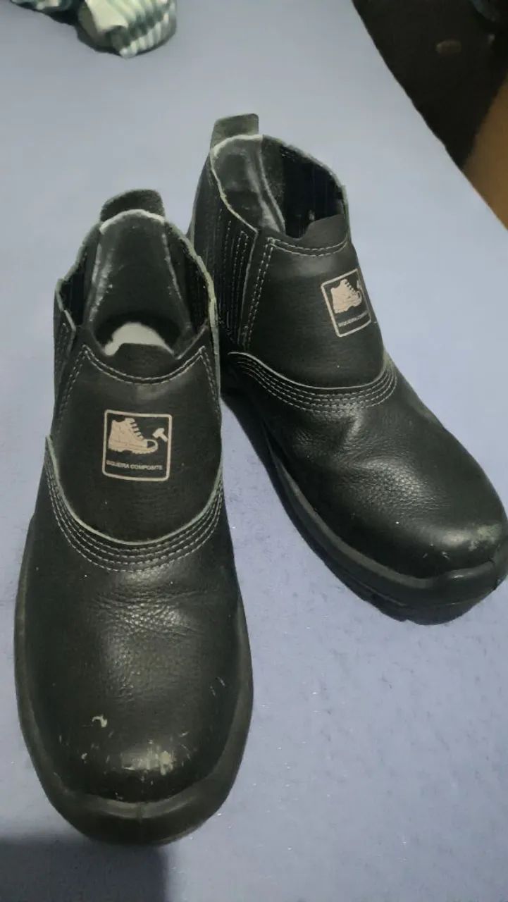 Bota bico de aço