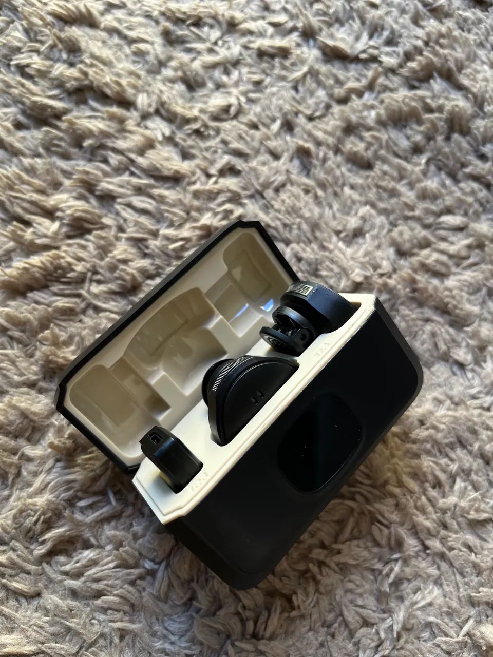 Kit Microfone Sem Fio Duplo p/ iPhone + Case Carregadora (Plug & Play) - Foto 3