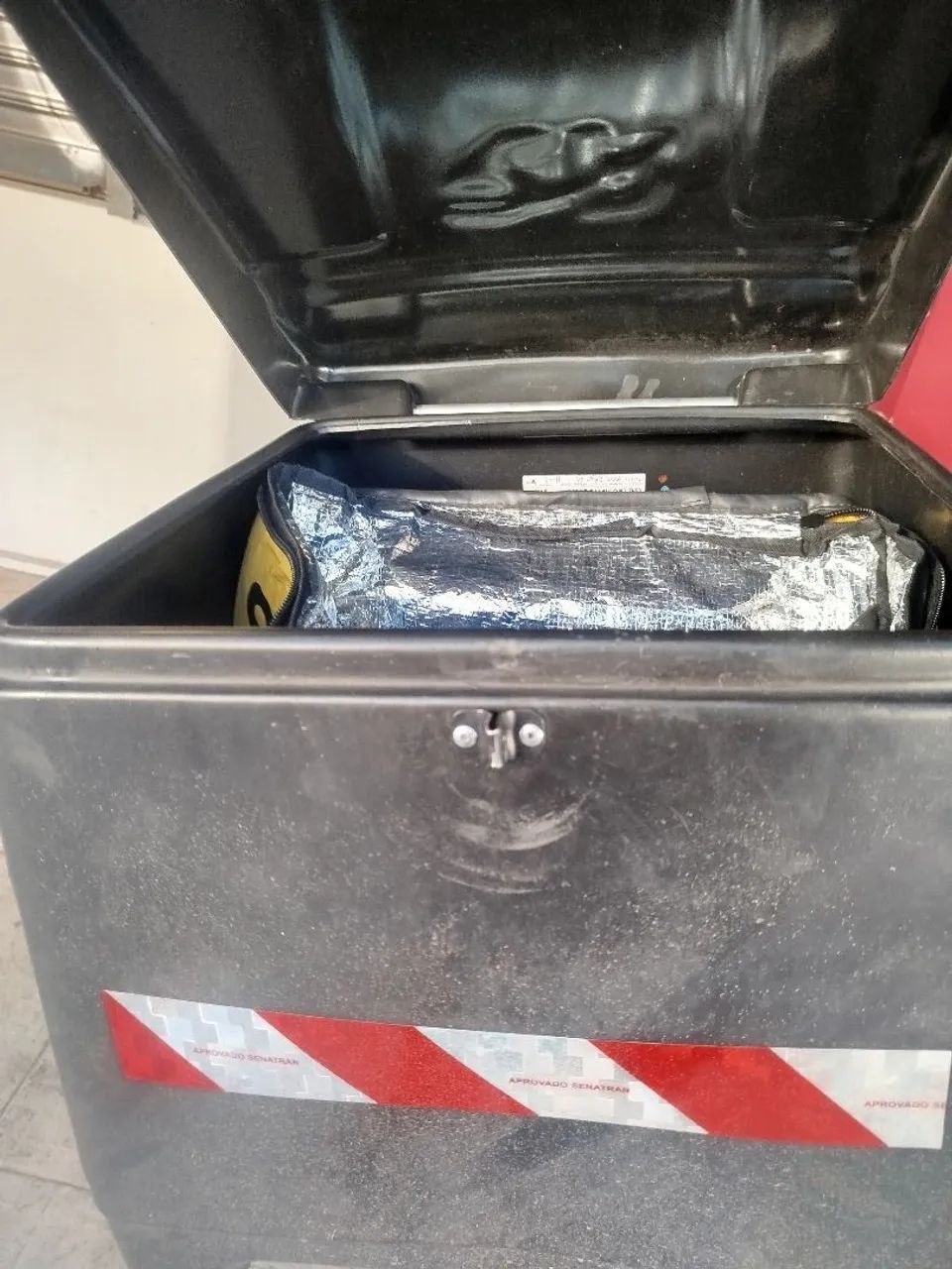Baú 99 litros 
