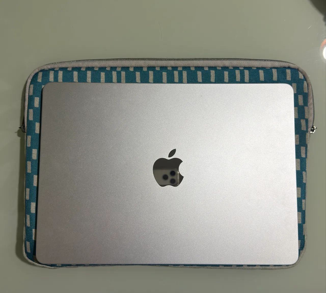 MacBook Air M2 2022 | 16GB RAM | 256GB SSD | Impecável - Notebooks