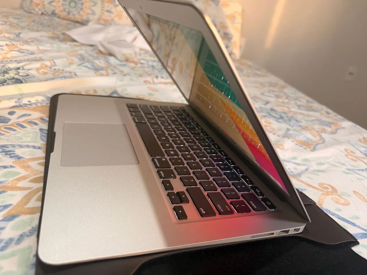 MacBook Air 13 + capa couro - Foto 2