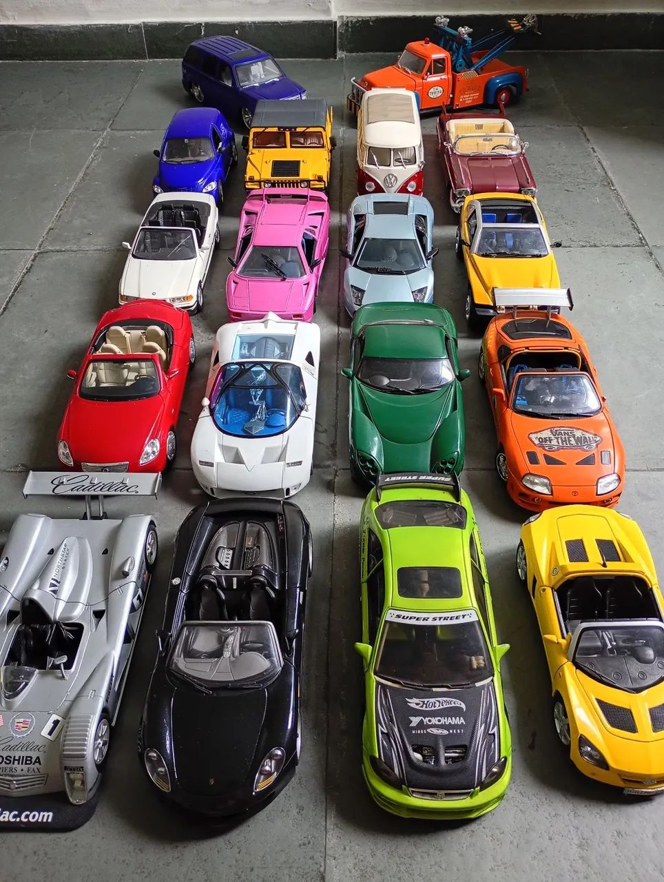 Coleção de carros 1/18