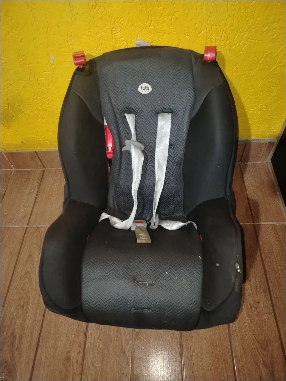 Cadeirinha para carro.