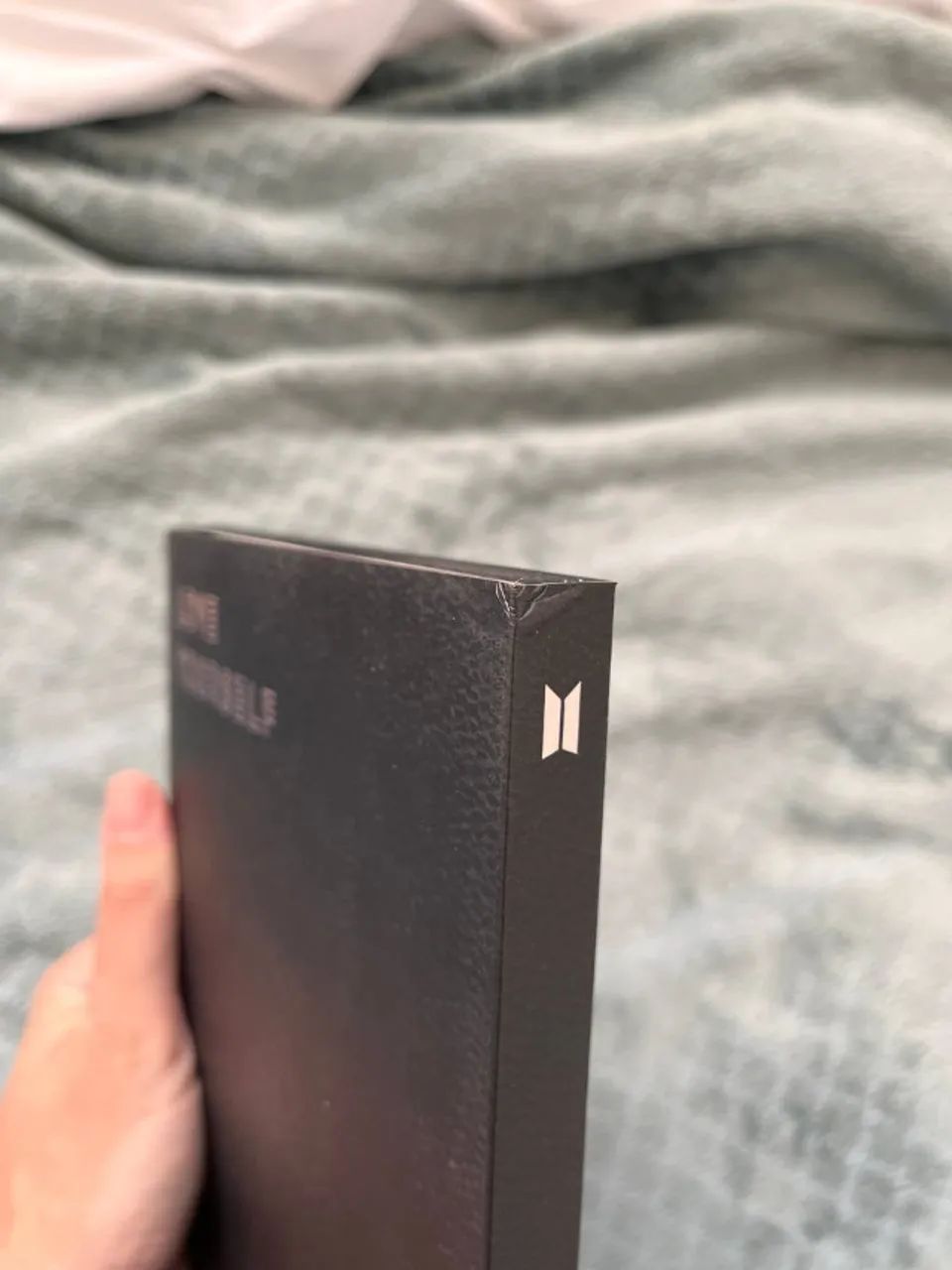Álbum BTS Love Yourself Tear (s/ photocard) - versão Y - CDs, DVDs