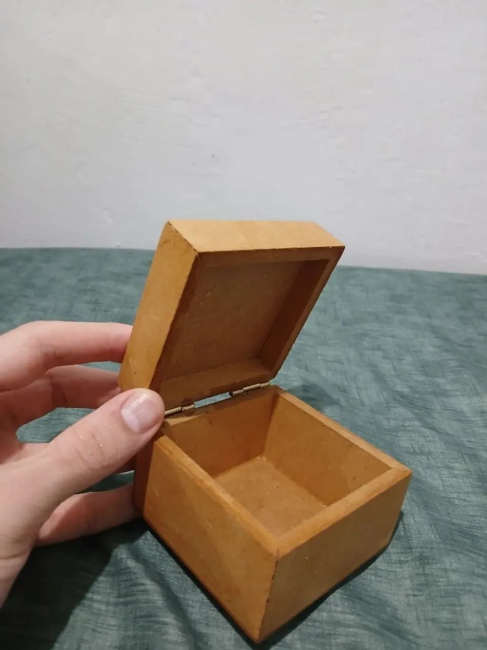 Caixa de Madeira com Dobradiça para Lembrancinha - Foto 2