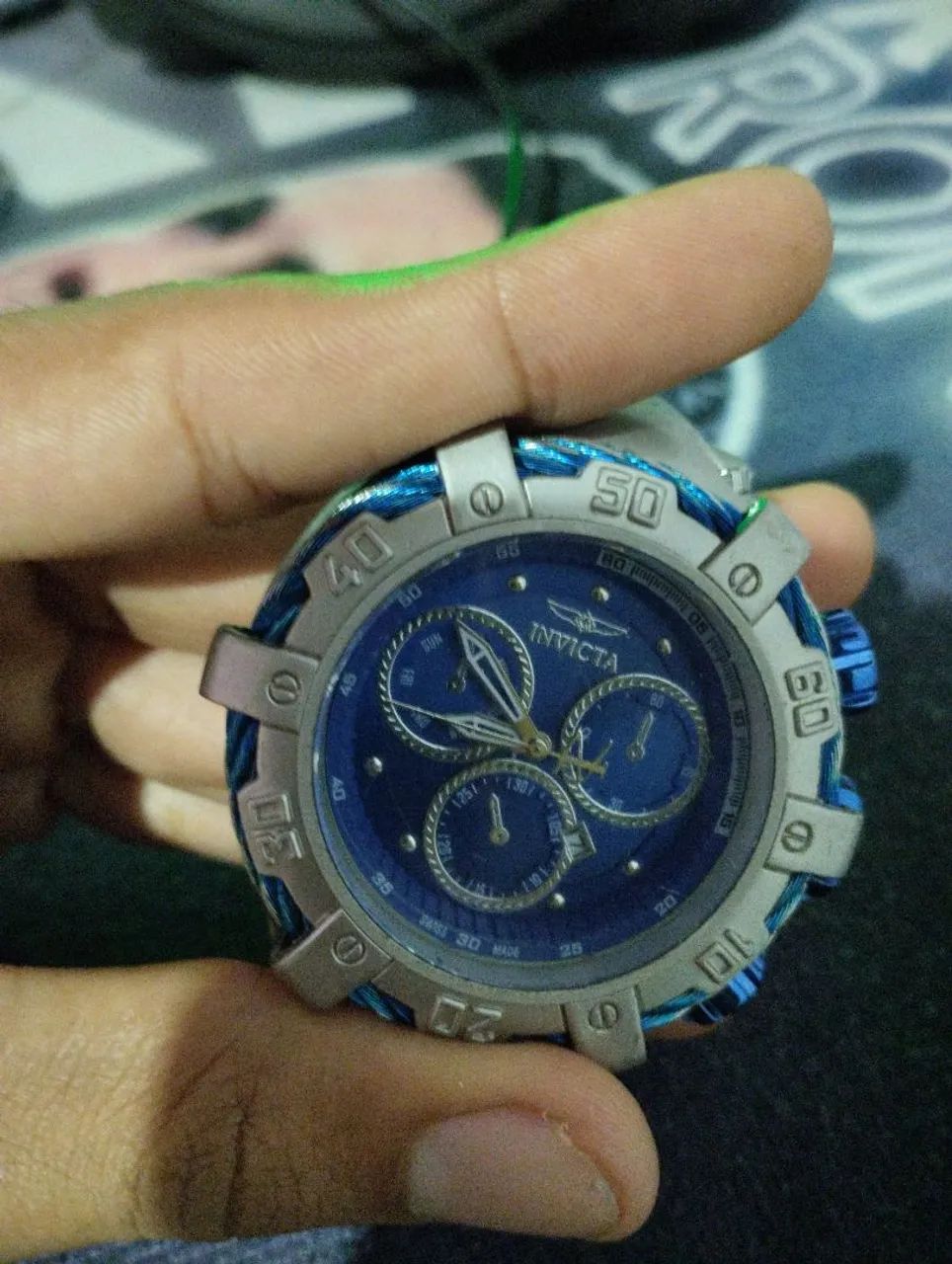 Relógio invicta prata e azul, só está sem pilha! Está funcionando perfeitamente, - Foto 2
