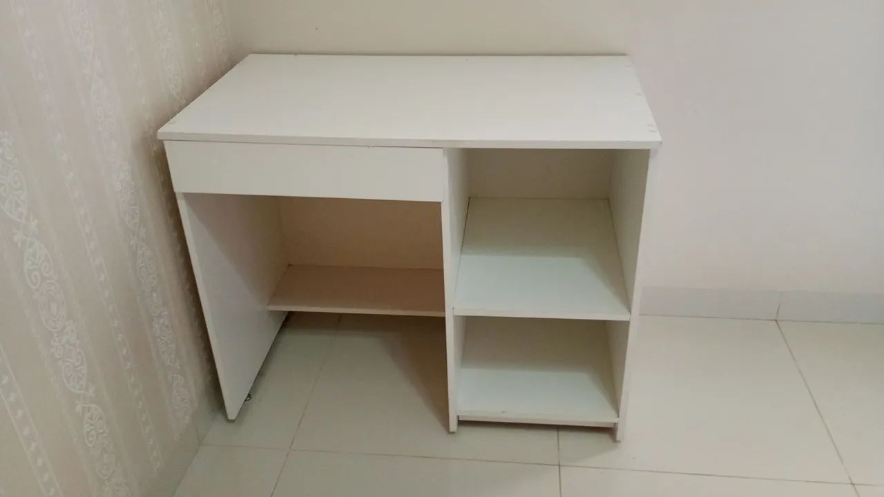 Mesa estudando 