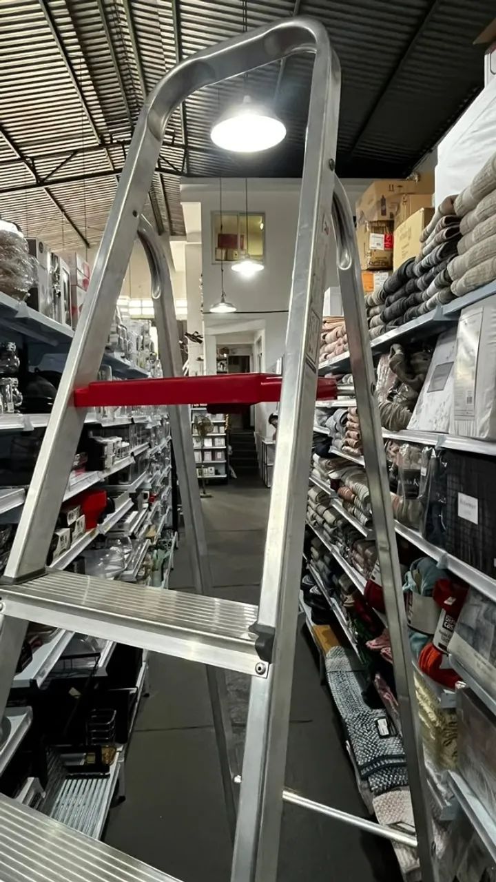 Escada Alumínio 2,40m - Foto 3