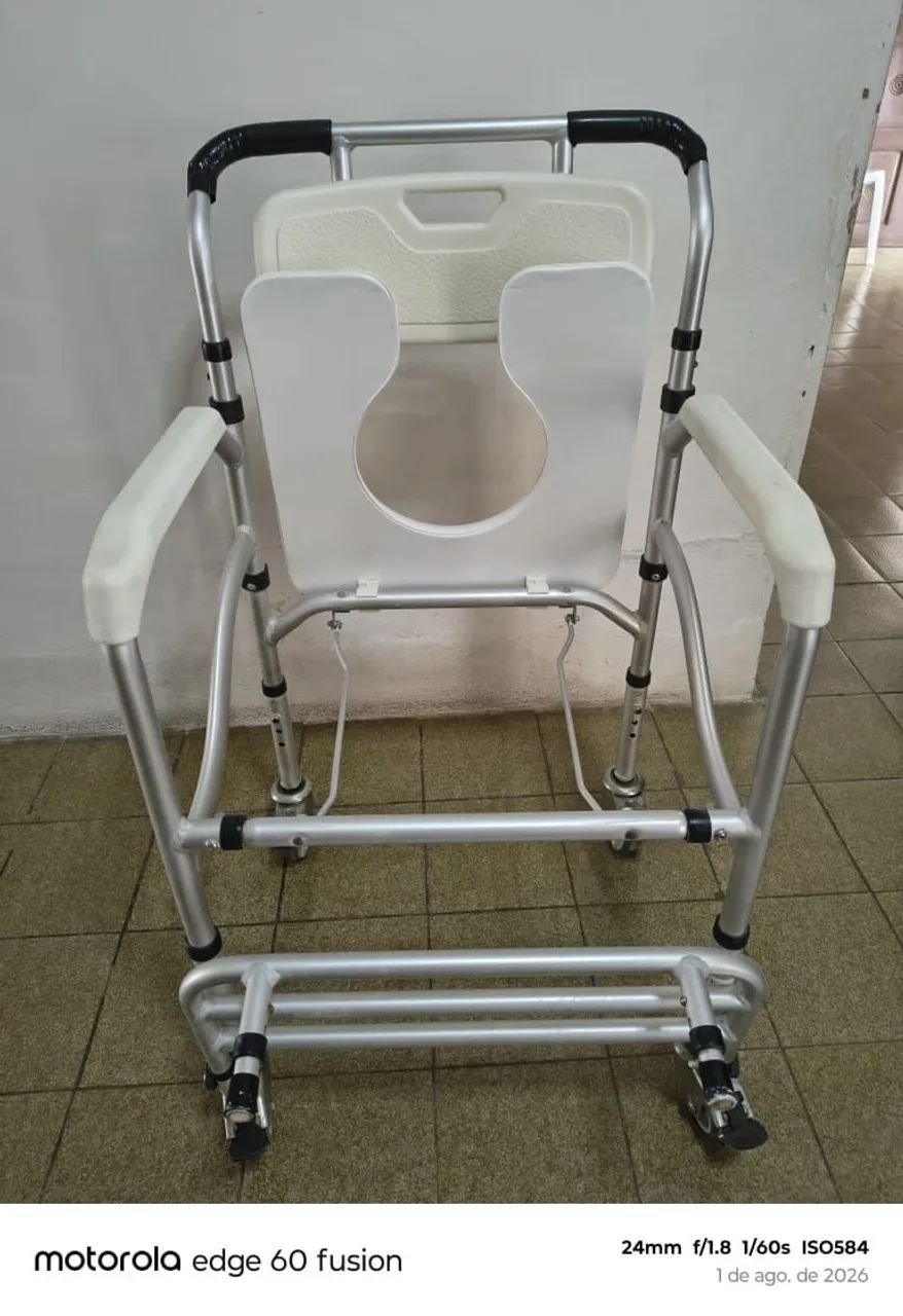 Cadeira de Banho  - Foto 4