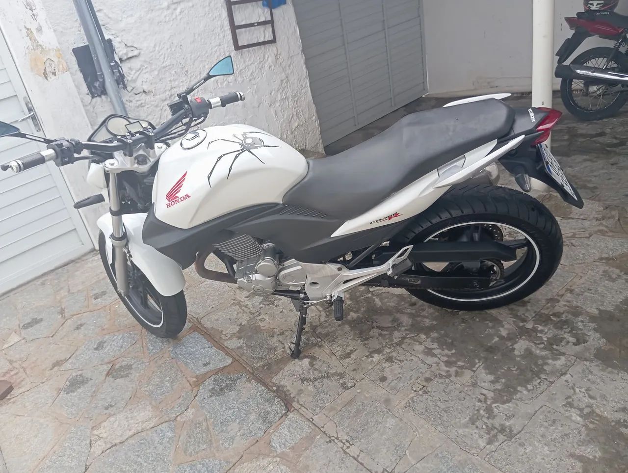 CB300R - Foto 3
