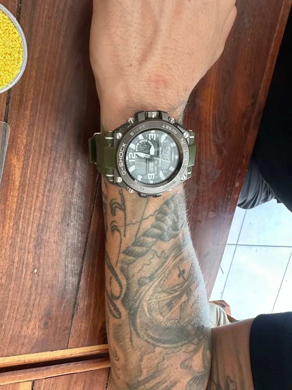 Vendo relógio Cássio G shock em perfeito estado  - Foto 4