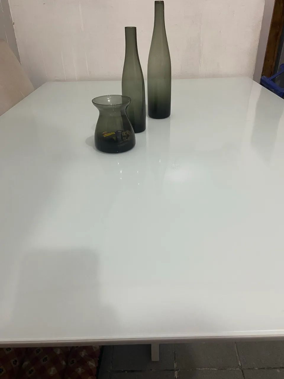 Mesa branca laqueada 4 cadeiras64985861090050123