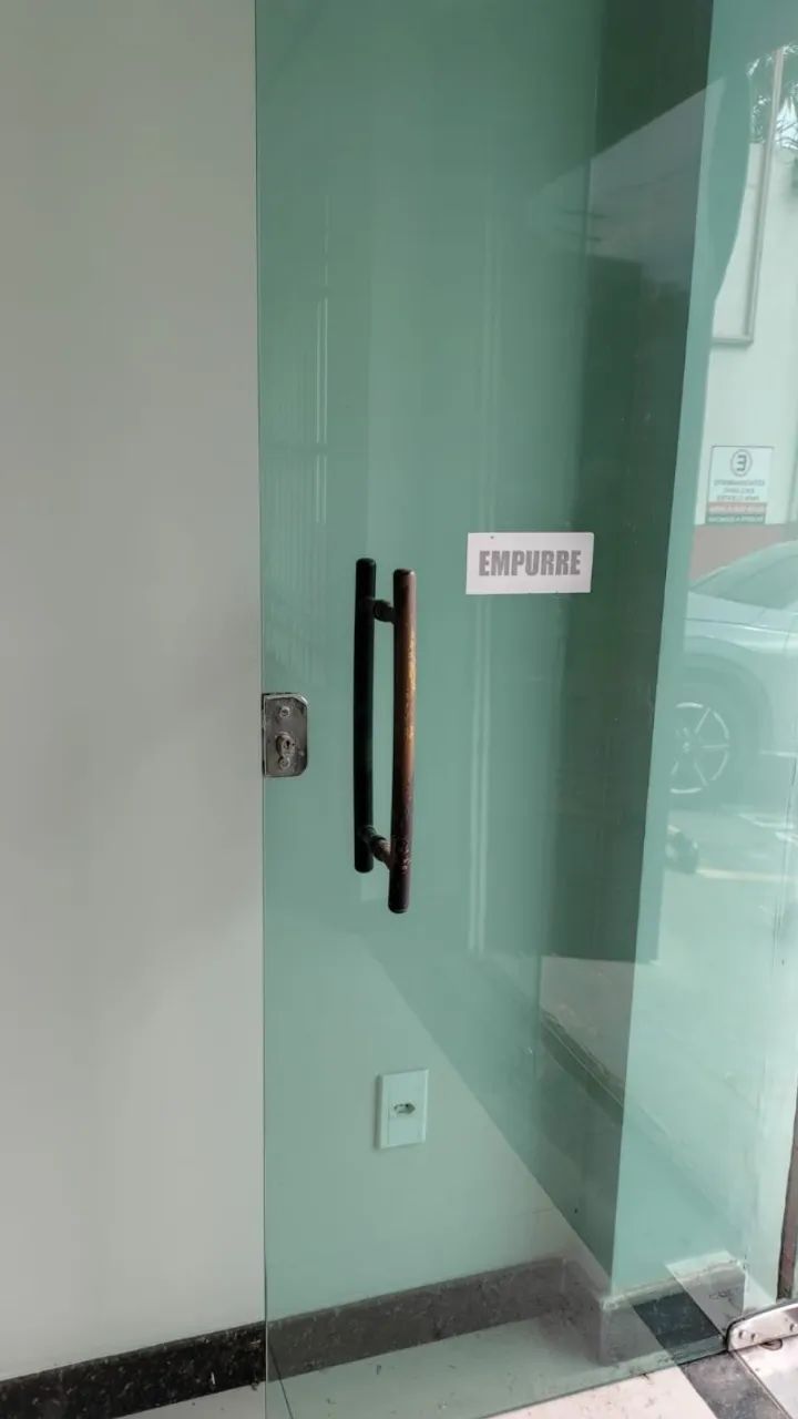 EXCELENTE LOJA COM VITRINE COM 40M2 - Foto 5