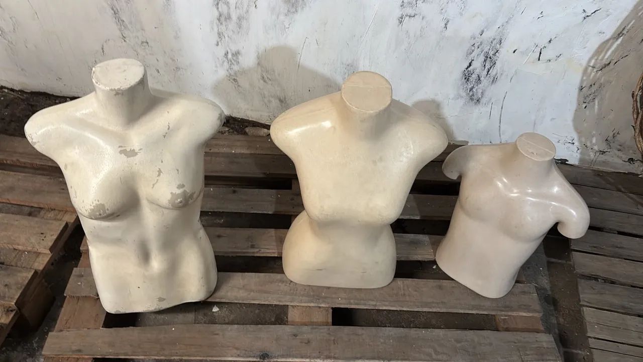 Vendo cabides, busto, arara e manequim   - Foto 4