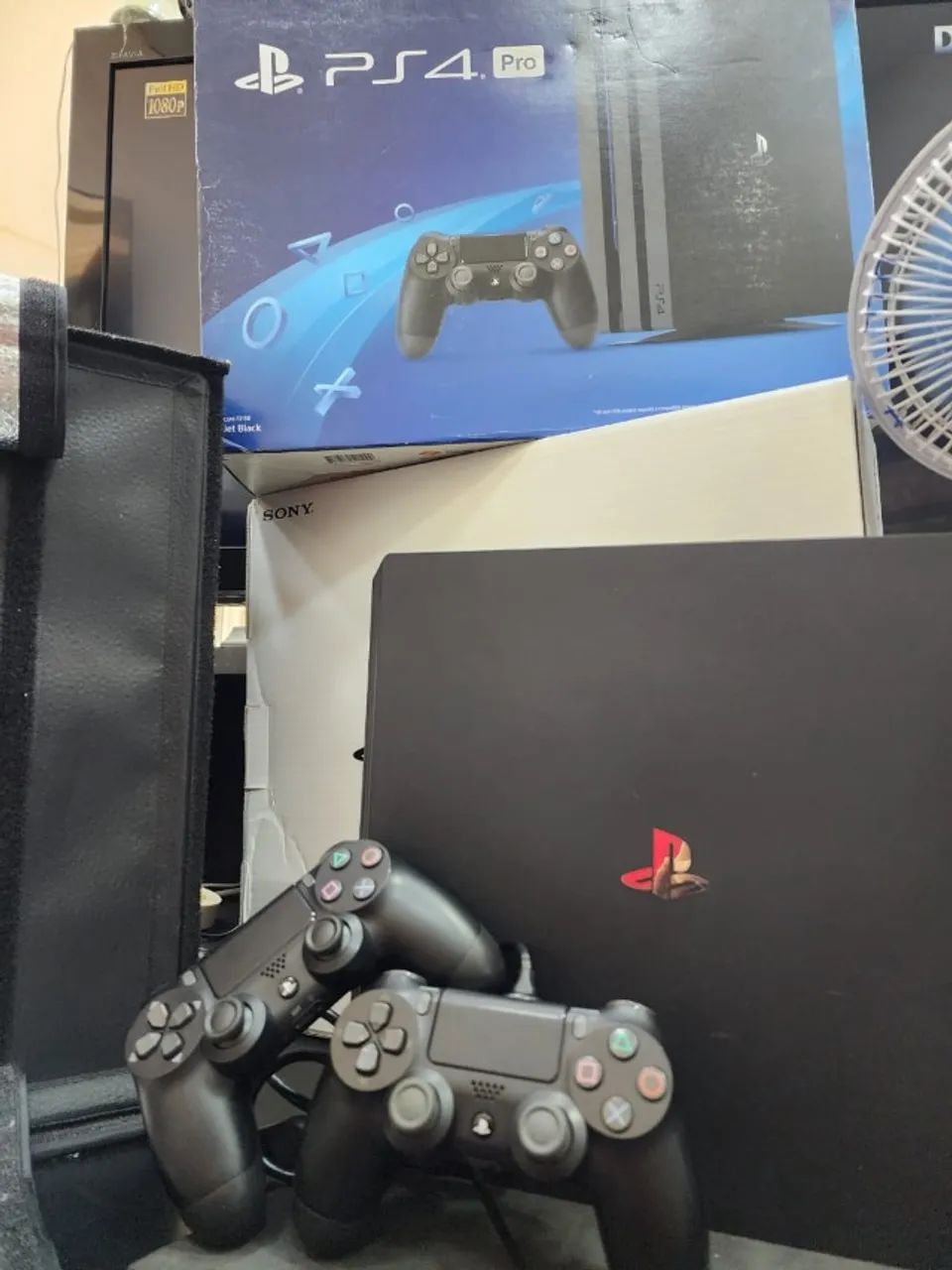 PS4 Pro + 2 Controles + Jogo + Caixa e Acessórios - Foto 4