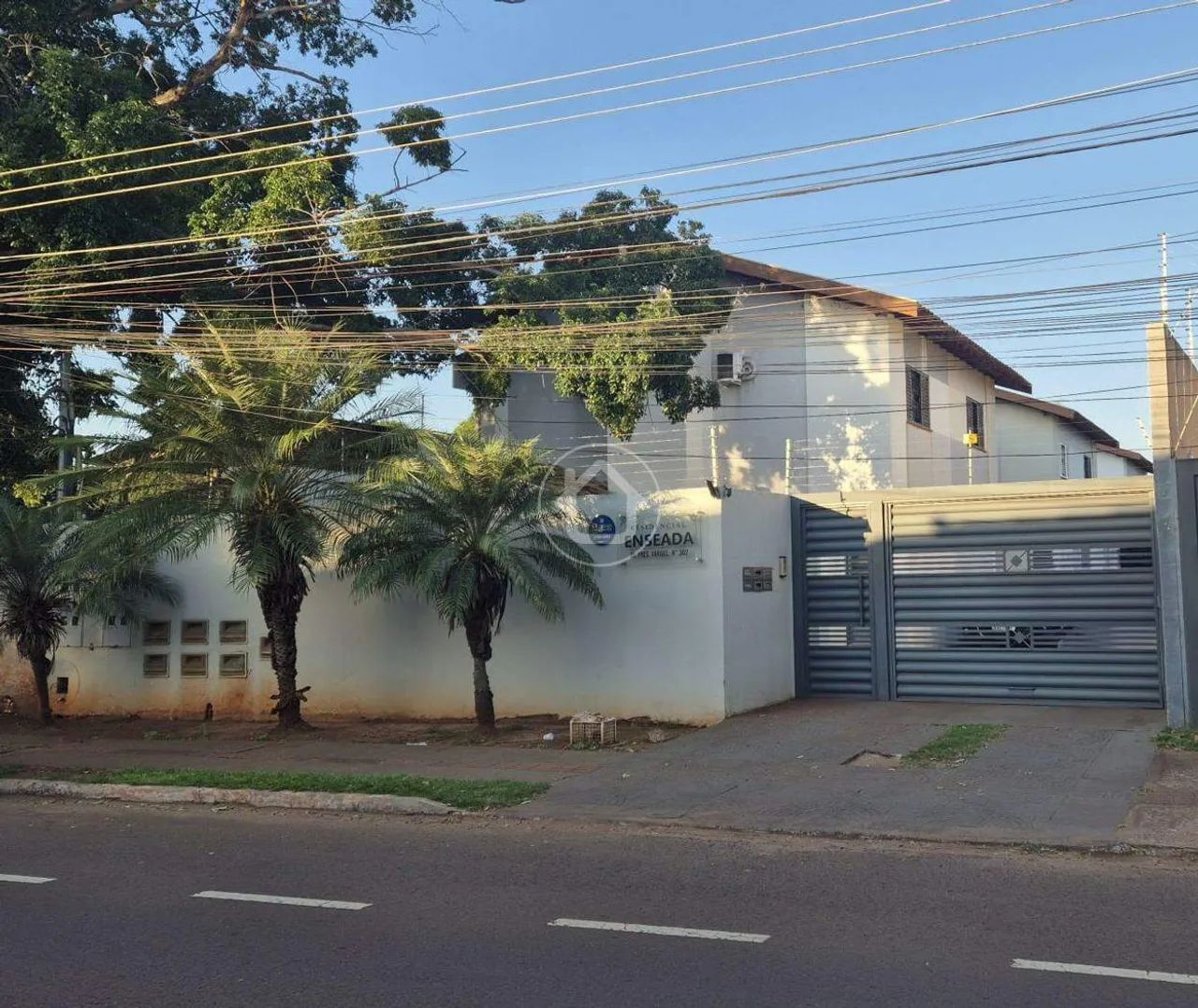 SOBRADO COM 2 SUITES