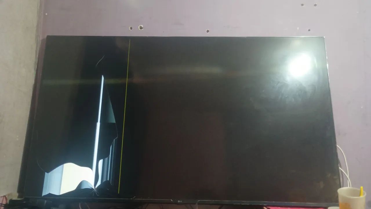 Vendo tv 55 polegadas para retiradas de peças 