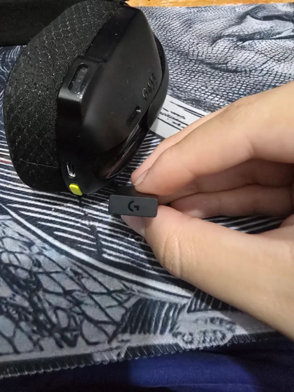 Headset Gamer Sem Fio Logitech G435 - Foto 4