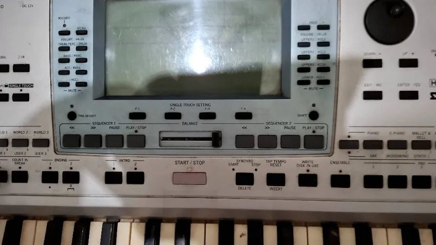 Teclado PA 50 KORG