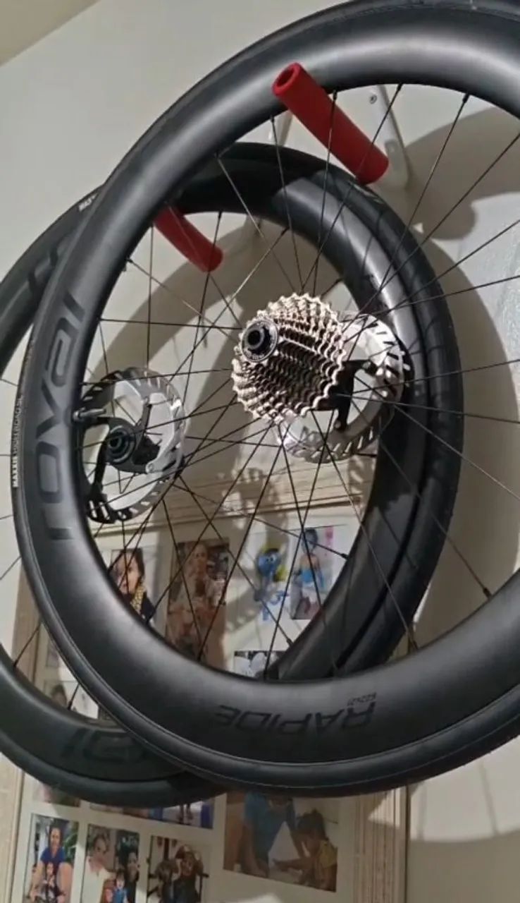 Rodas roval carbono cubo DT 