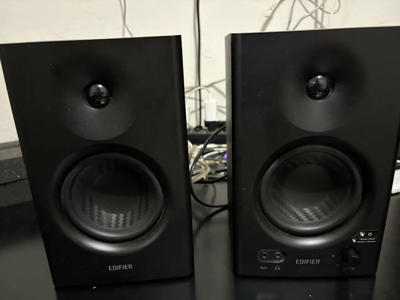 Monitor de Áudio Edifier MR4