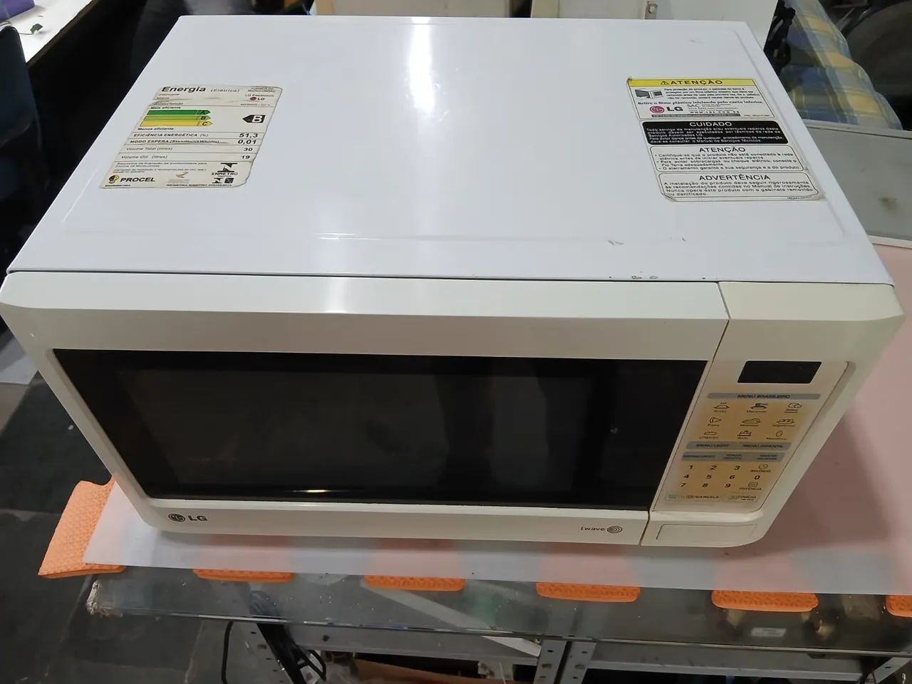 Vendo microondas LG 31 lts - Foto 2