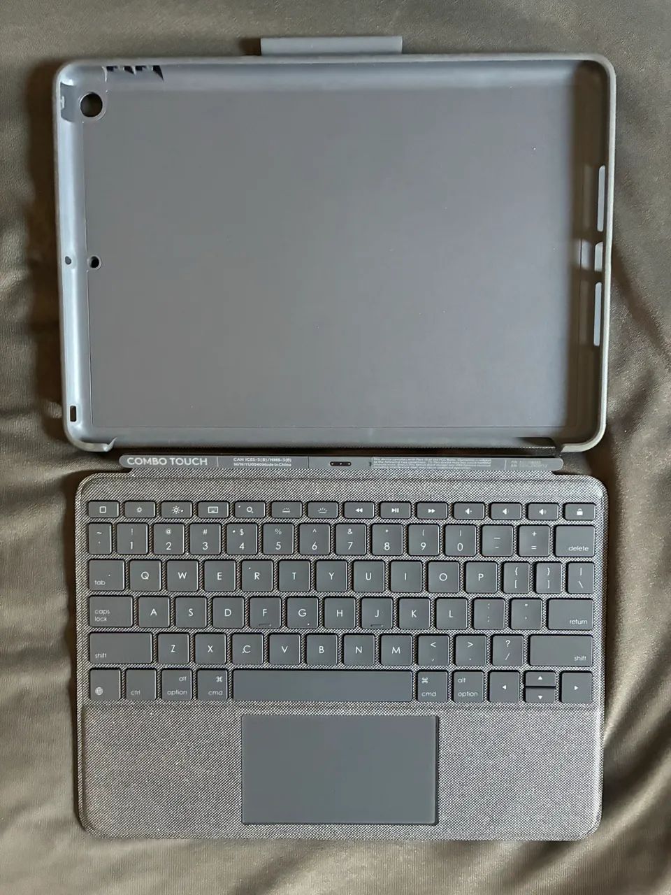Logitech Combo Touch Capa Teclado iPad 7 8 9 Ger - Foto 3