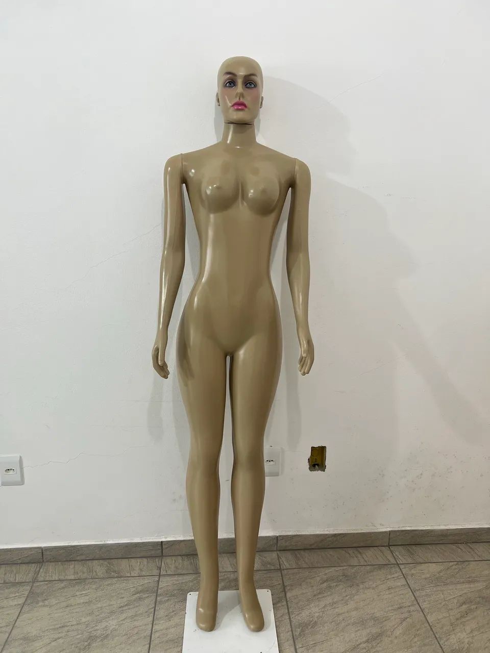  Manequim Feminino Corpo Inteiro Com Base - Perfeito Estado para Loja