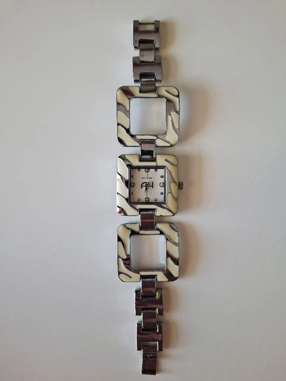 Relógio Ana Hickmann modelo 2131P (caixa e pulseira metálicas)