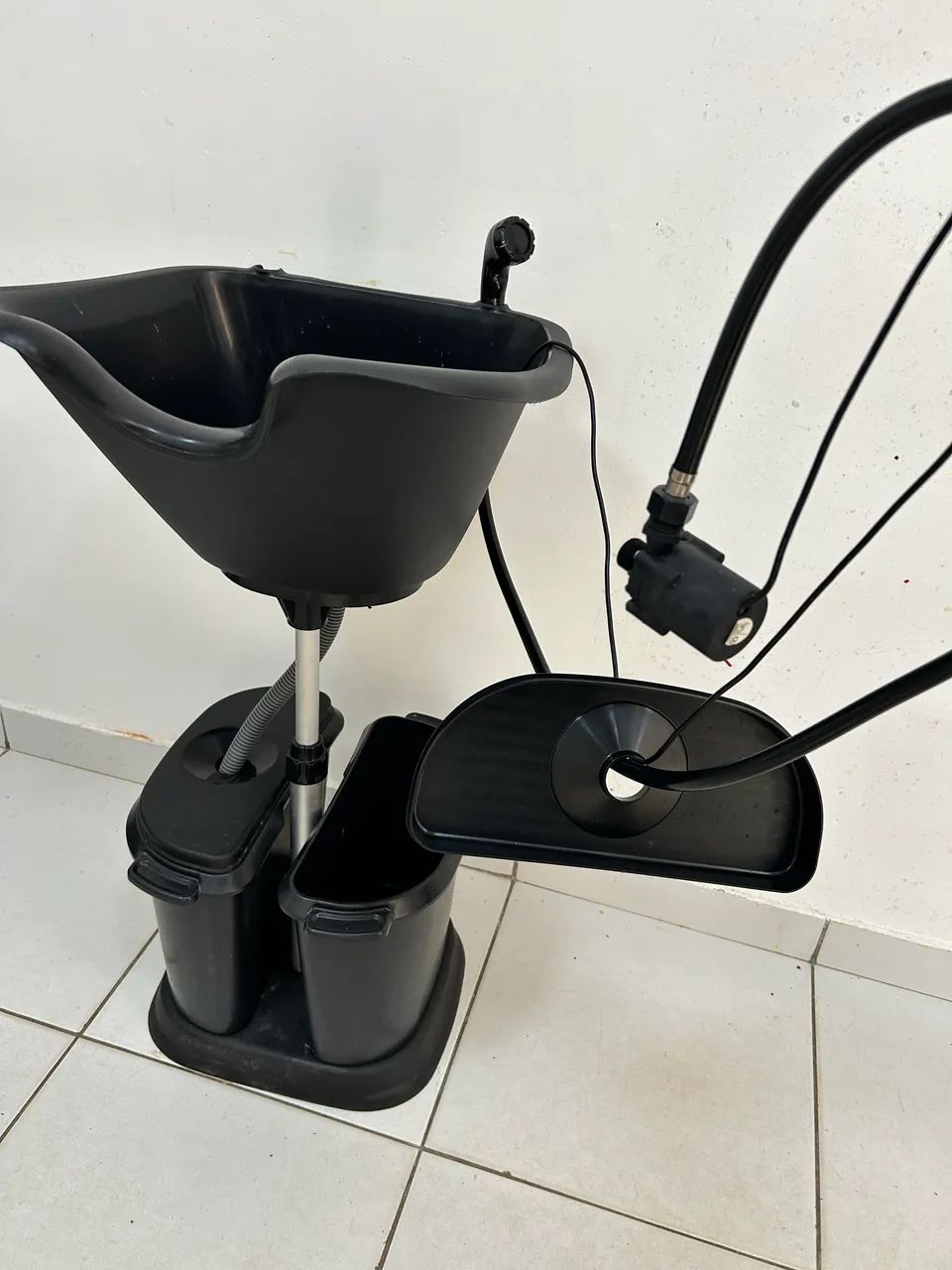 Lavatório Portátil com Bomba