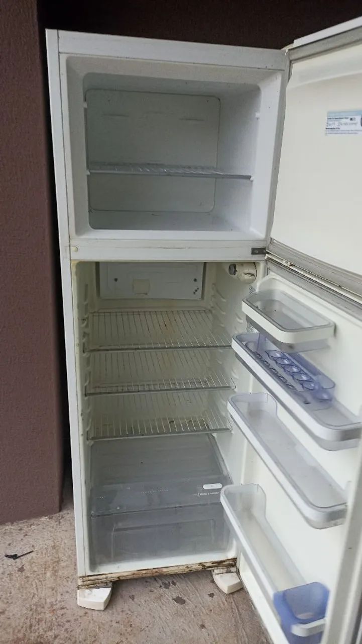 Geladeira Electrolux 300 litros Duplex (Entrego) - Foto 5