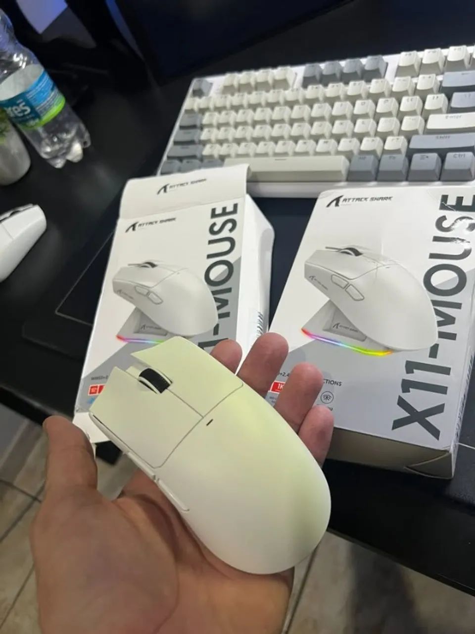  Mouse Gamer Attack Shark X11 - Sem Fio com Base de Carregamento - Foto 2