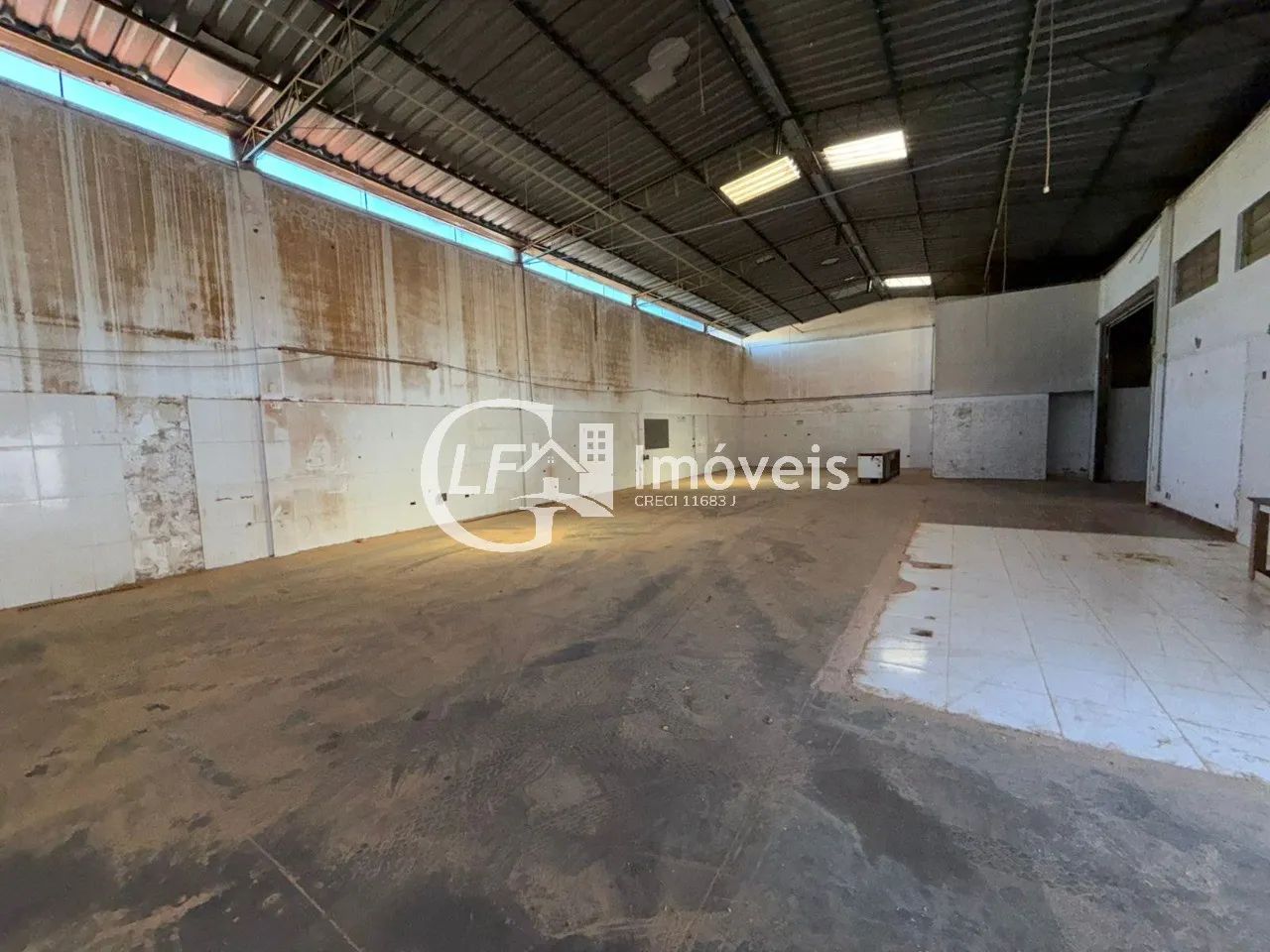 Barração Proximo ao COMPER IPE - Foto 5