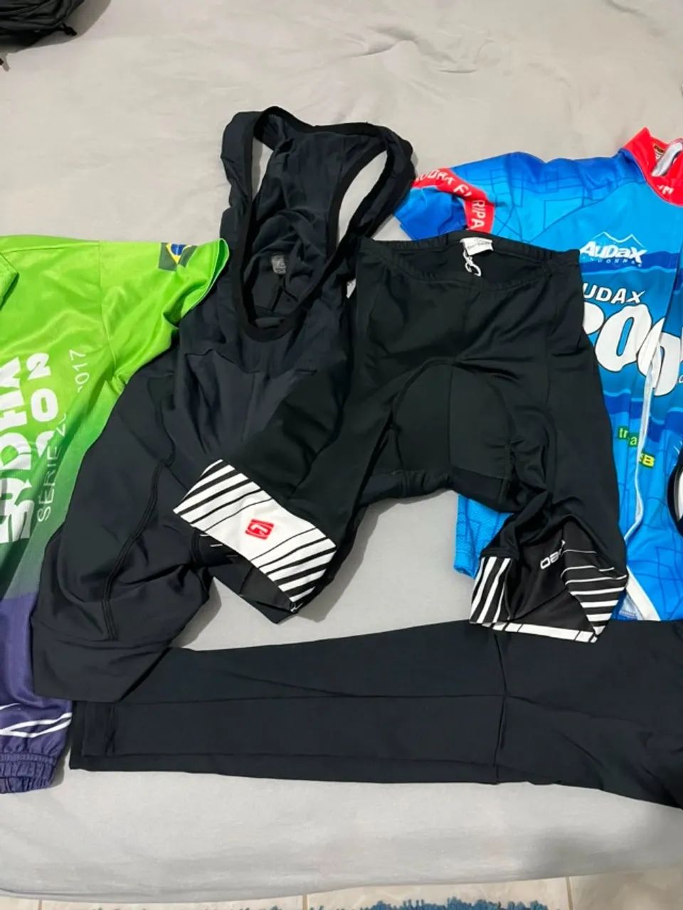 Roupas Ciclista e Capacete - Foto 4