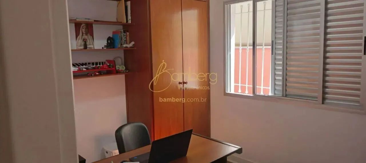 Casa térrea com ambientes amplos totalmente reformada. - Foto 9