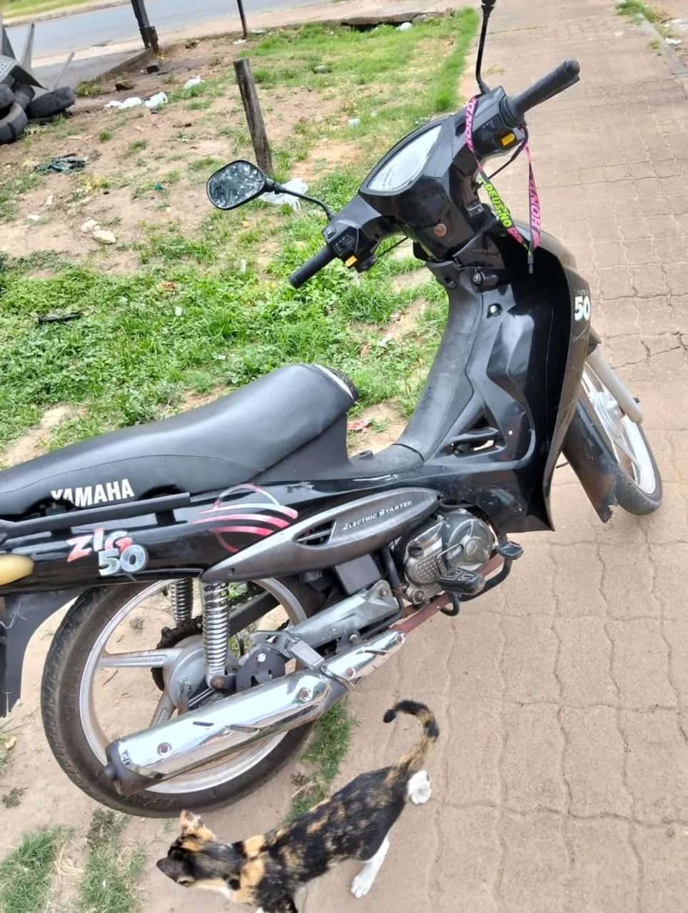 Estou vendendo uma motocicleta Dafra Zing 50cc. 