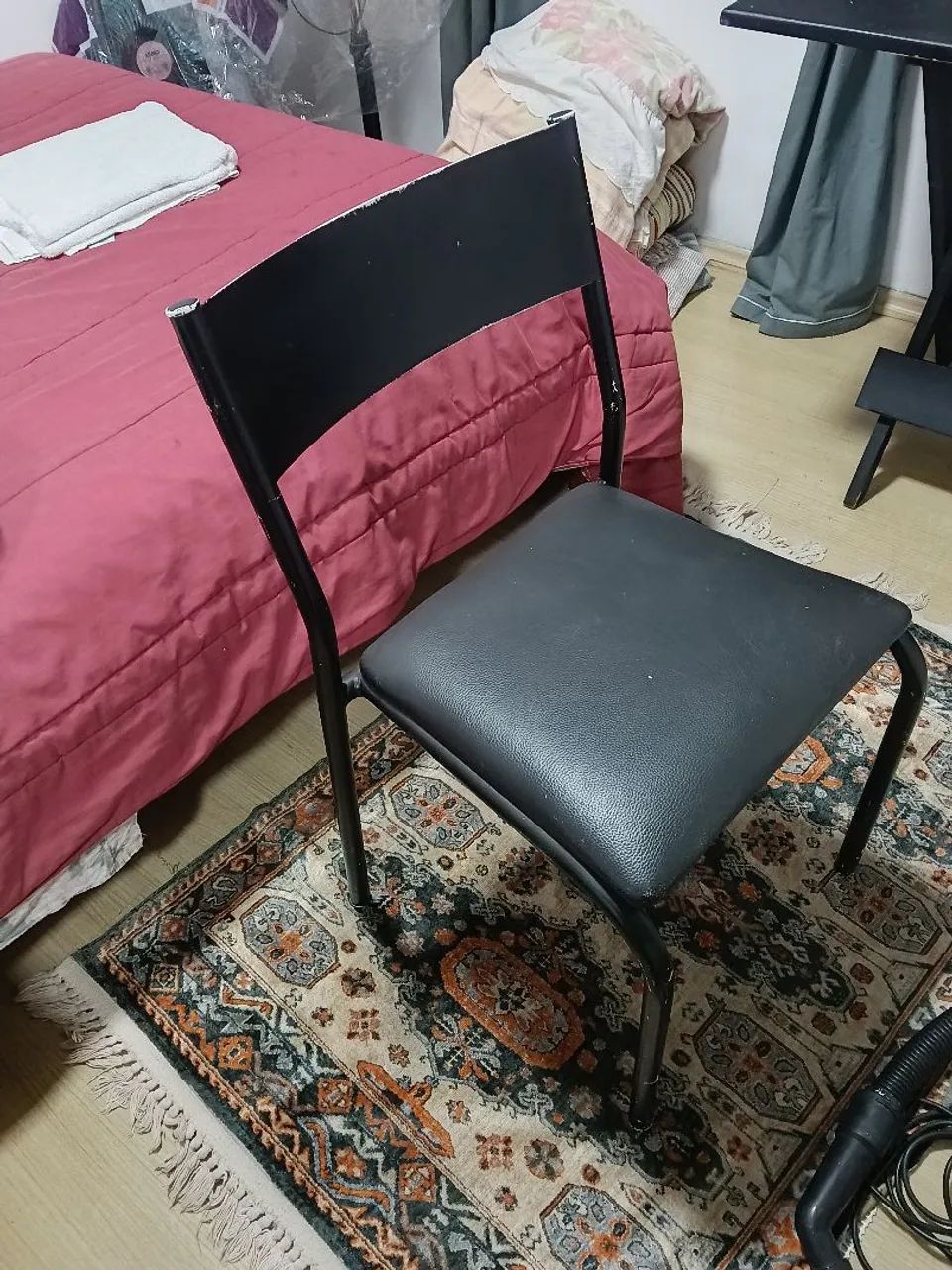 Duas cadeiras de metal - Foto 2