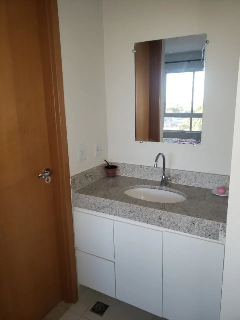 FLAT - CENTURY 21 - MOBILIADO - lindo!! - Foto 4