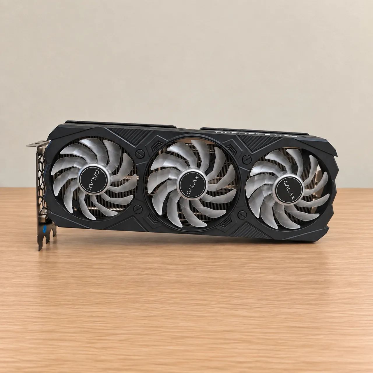 RTX 4070 GALAX 12GB - Foto 3