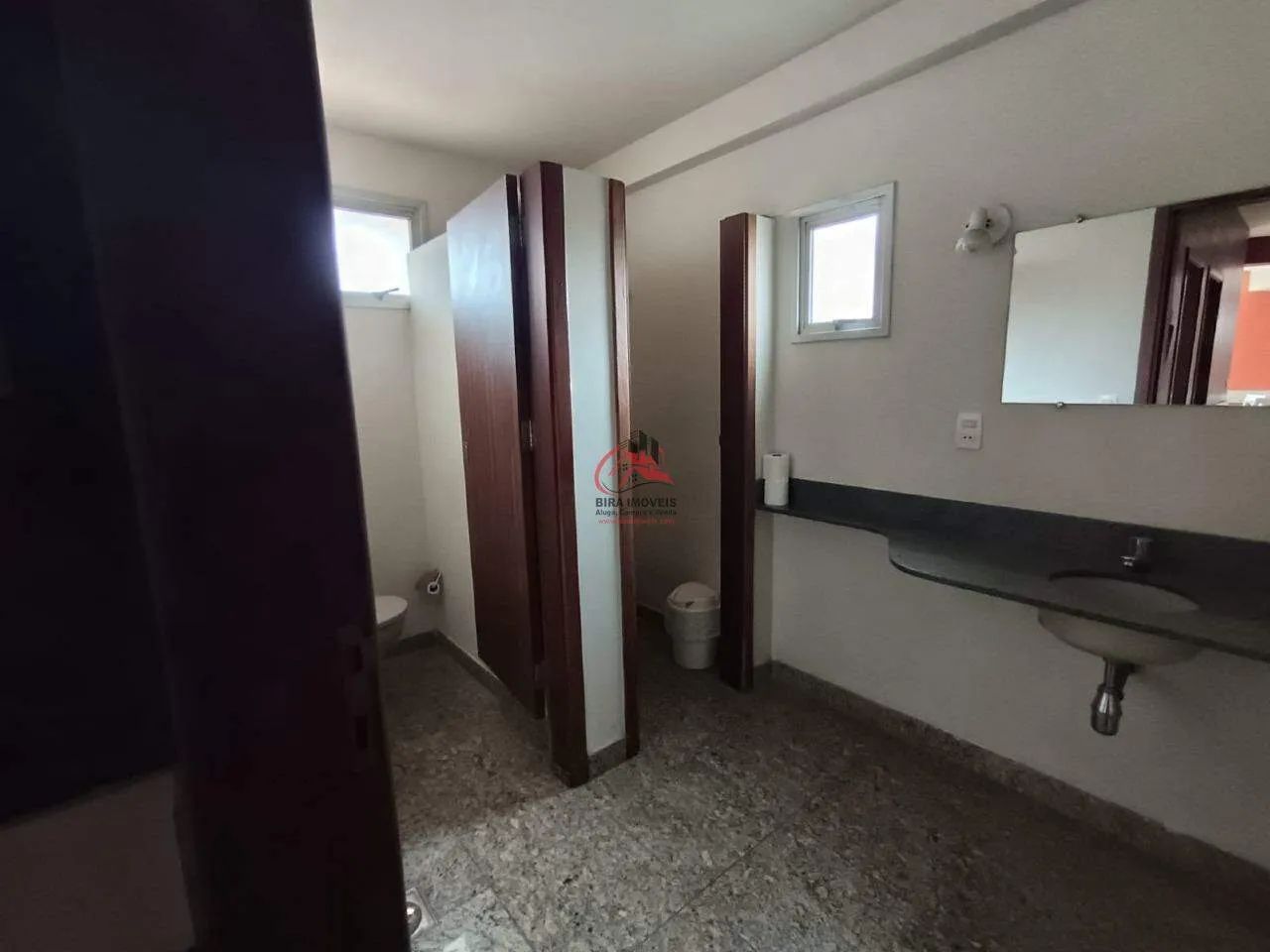 Apartamento no Centro com 3 Quartos (1 Suíte) - 98m², 2 Vagas de garagem - Foto 3