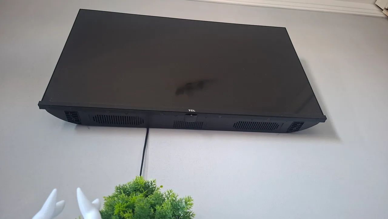 Vendesse TV smart para quarto 32 polegadas em perfeitas condições com controle original - Foto 2