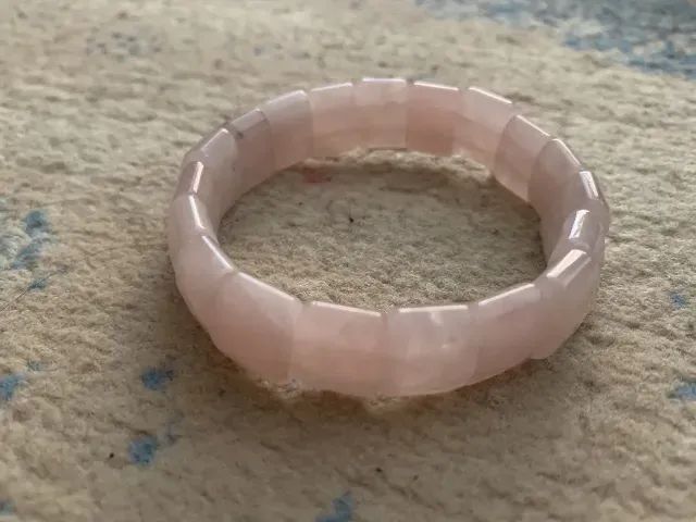 Pulseira de quartzo rosa