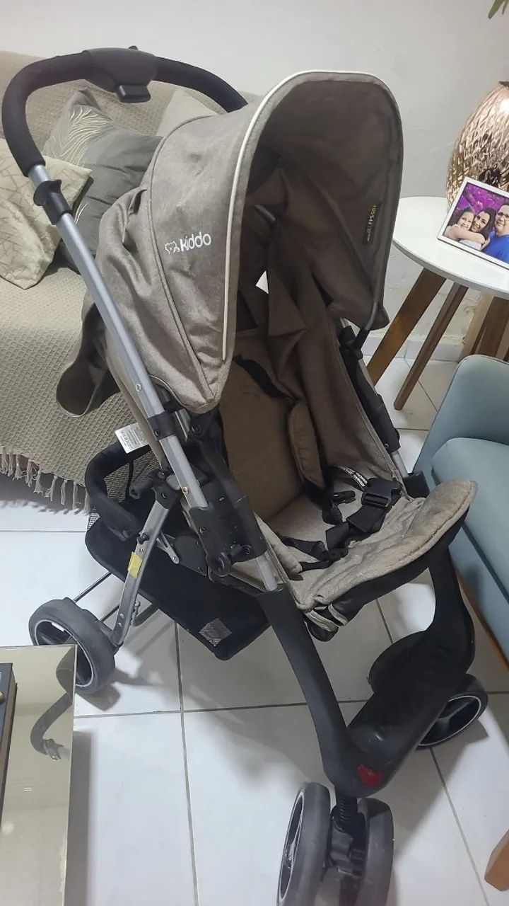 Carrinho de bebê kiddo