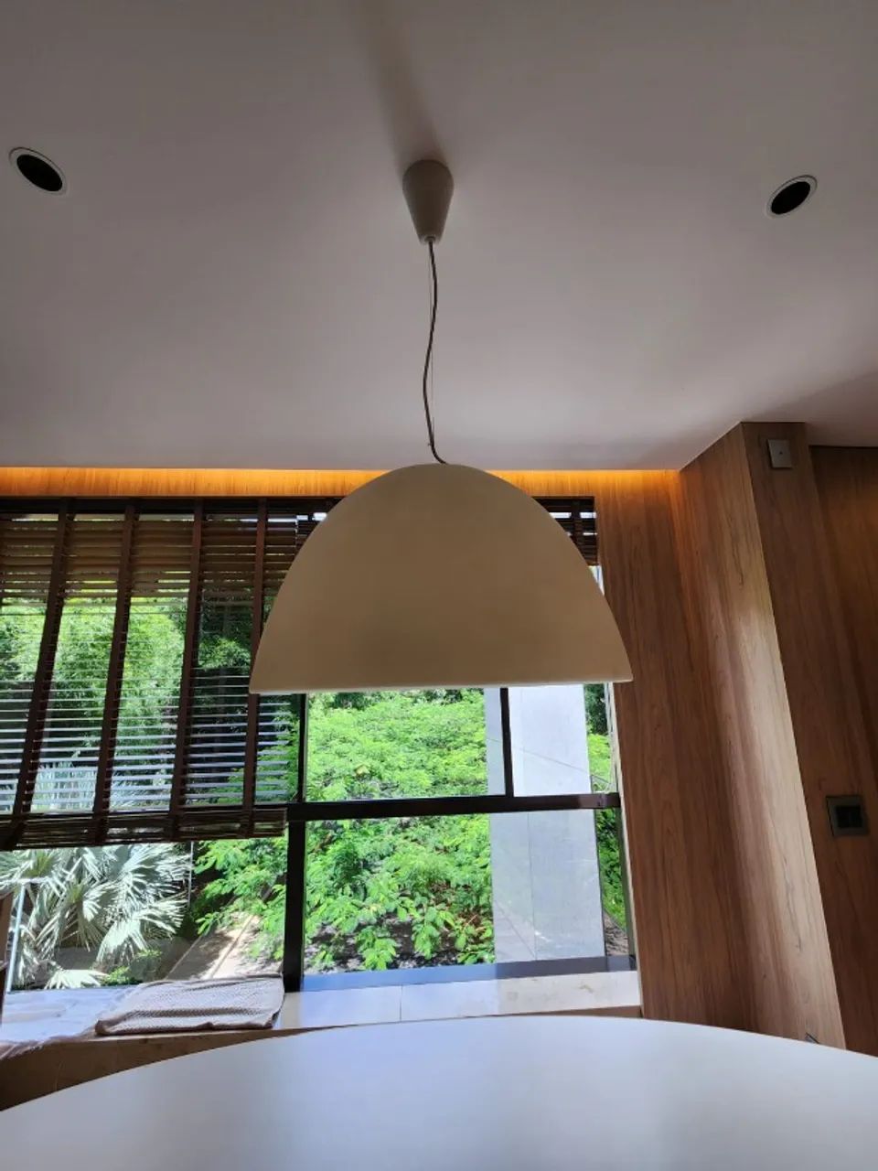 Luminária pendente de teto branço, Modelo Bossa S da lumini - Foto 2